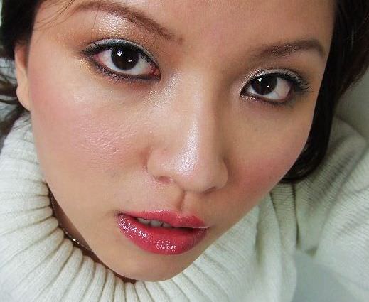 彩妝日記~阿豆仔愛化的亮眼摺眼妝~咖啡色系