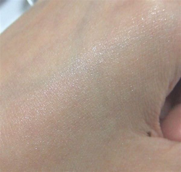 今天第三篇～新品試色妝～KATE深黑眼線膠/化妝惑星/lavshuca口紅唇蜜/MUJI唇線筆