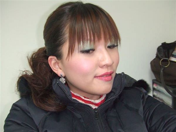 彩妝日記~有MAC粉紅芭比精神的綠眼影春妝~