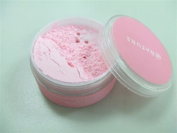 ak的彩妝品出清了~(剩下的彩妝已更新，請留言到新的版哦)