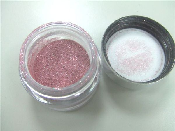ak的彩妝品出清了~(剩下的彩妝已更新，請留言到新的版哦)