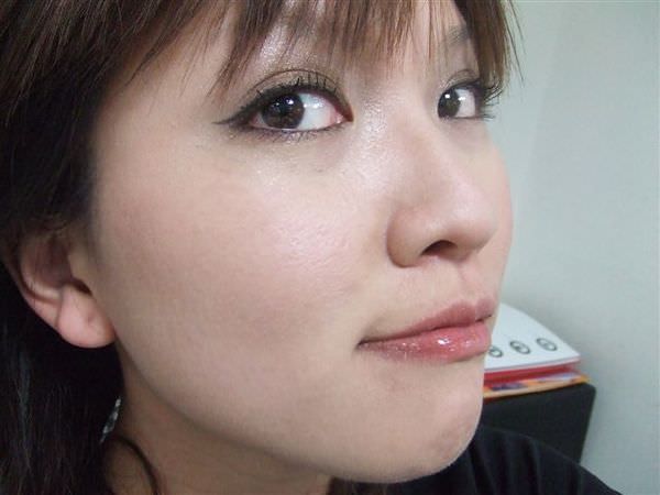 hey~妳現在在做什麼??咖啡色系眼妝生文和趴趴走照系列