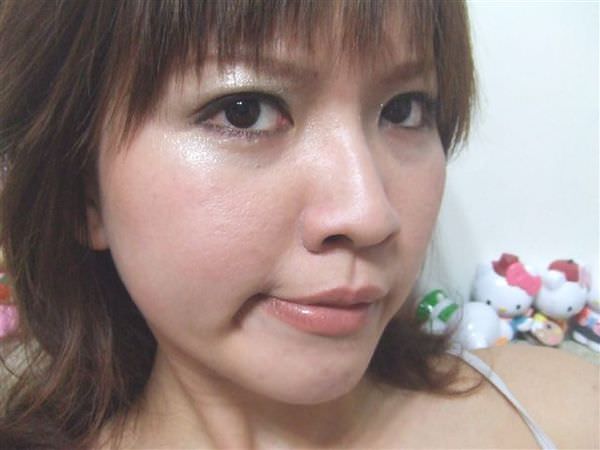 期中練習妝~桃金銀~當貴氣金銀眼彩配上甜美蜜桃色~