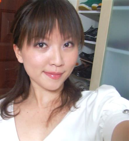 彩妝日記~這個連假畫的姐姐風紫灰眼妝分享~