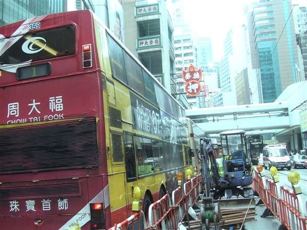 香港行~<尖沙咀>海港城/新港中心/美麗華~it outlet，uniqlo，一堆名牌買不完啦