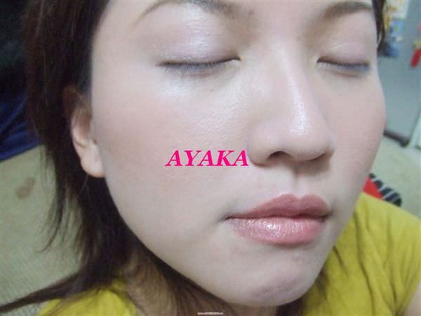 紀梵希亮晶晶飾底乳#藍莓~阿娘喂~原來透亮是這麼一回事~